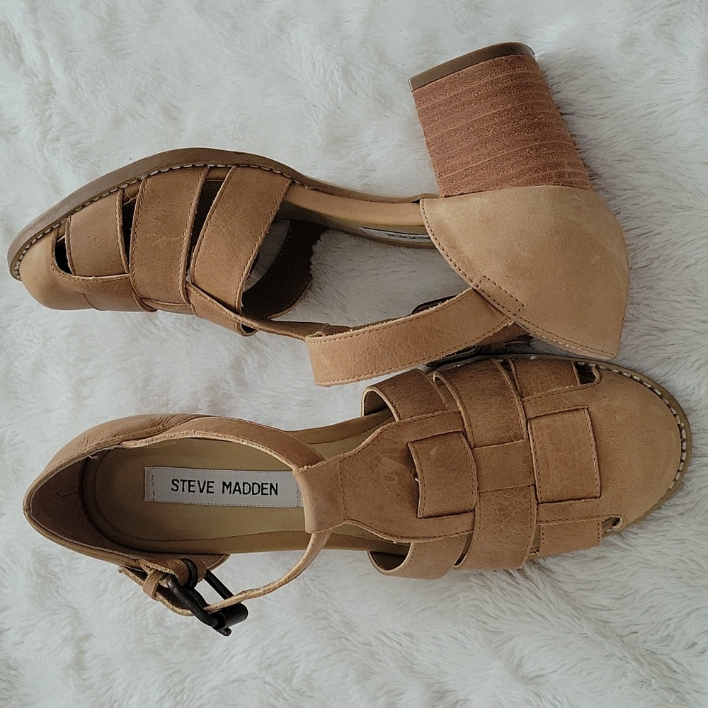 Steve Madden Sandals 8 - Picture 3 of 3